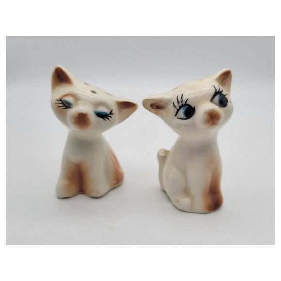 No brand / Not sure Other - Vintage 1960's Siamese Cat Salt and Pepper Shakers Knick Knacks